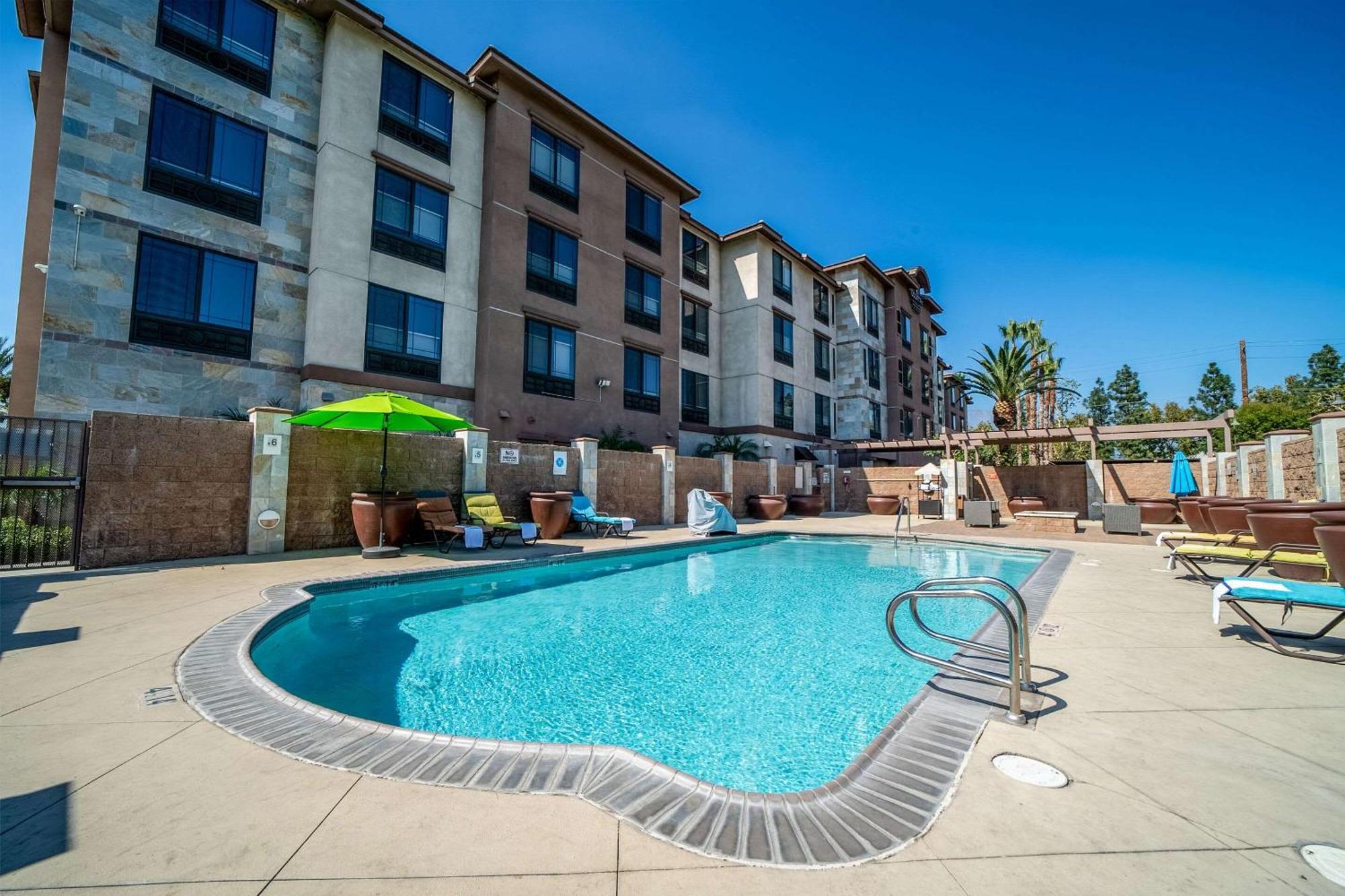 Country Inn & Suites By Radisson, Ontario At Ontario Mills, Ca מראה חיצוני תמונה